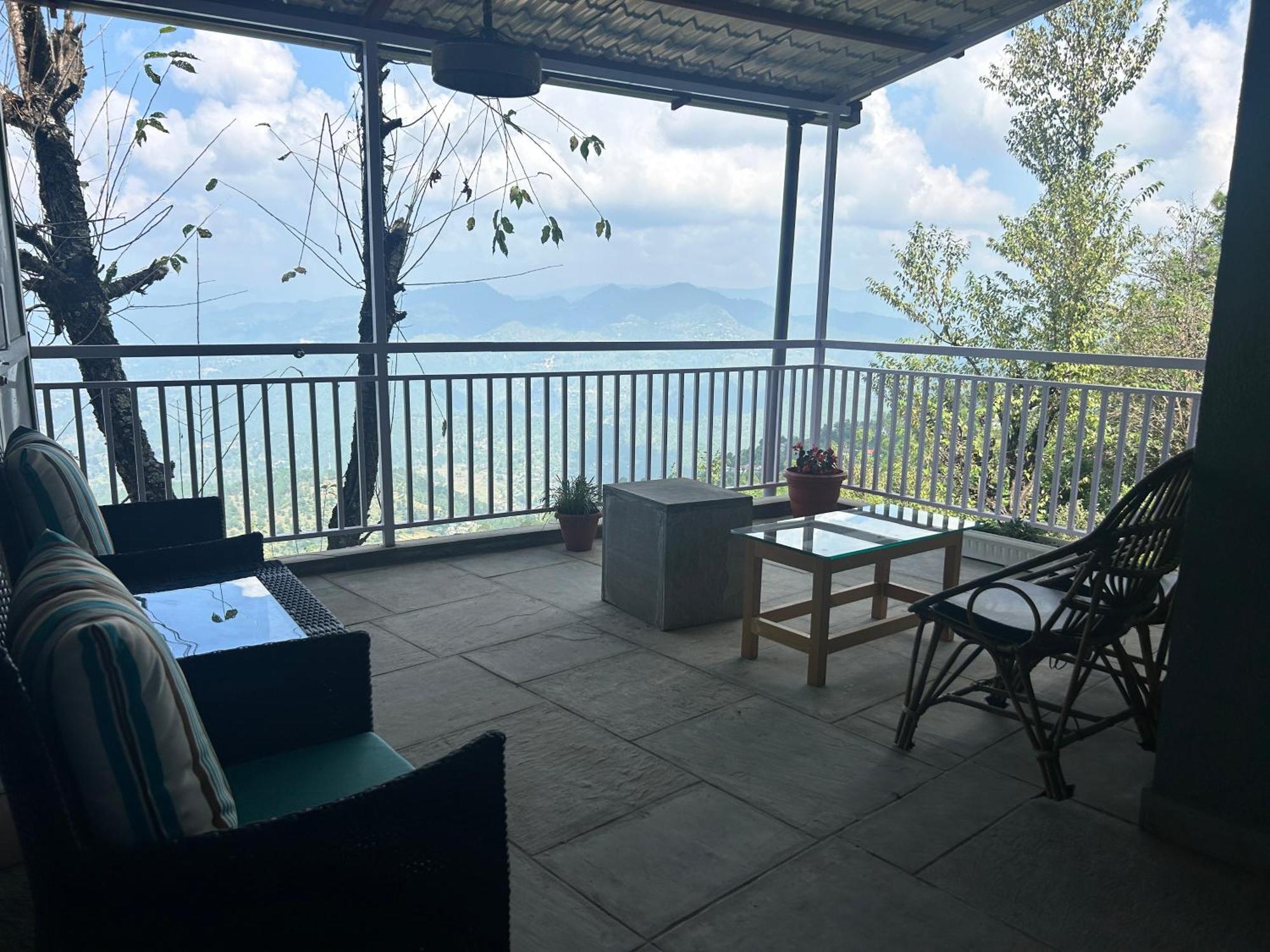 Kasar Himalaya Holiday Resort, Binsar Rd Almora Exterior foto