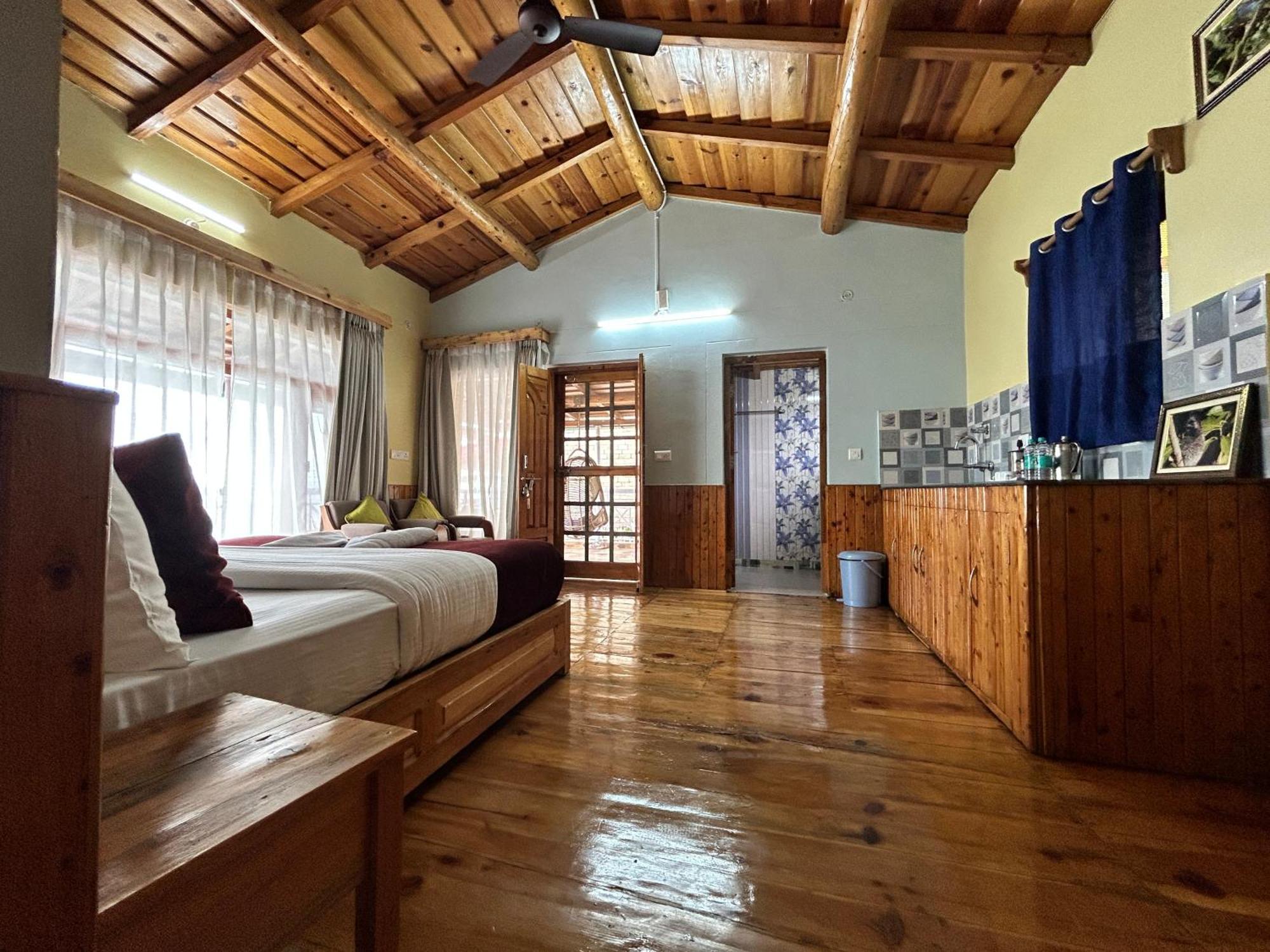 Kasar Himalaya Holiday Resort, Binsar Rd Almora Exterior foto