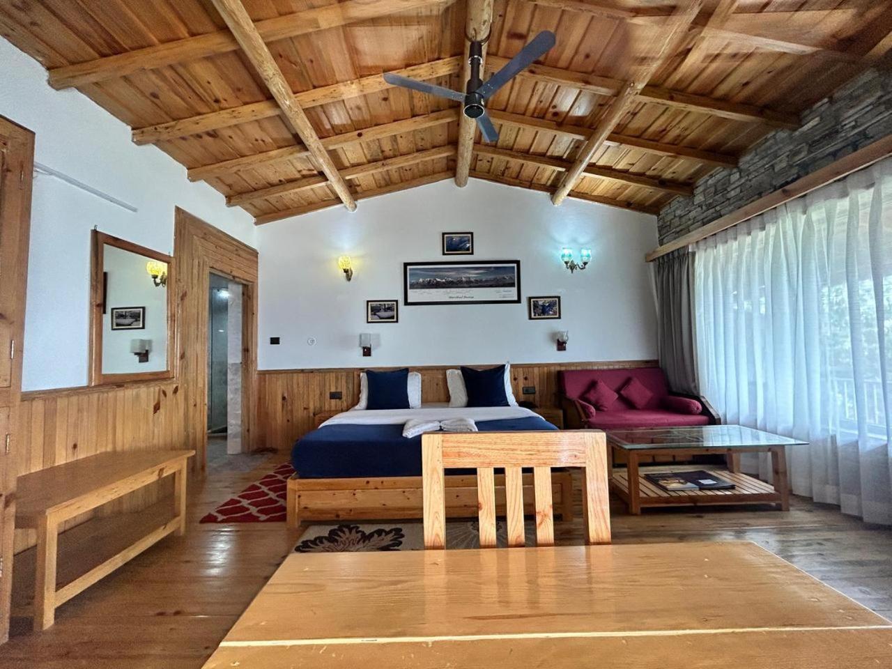Kasar Himalaya Holiday Resort, Binsar Rd Almora Exterior foto