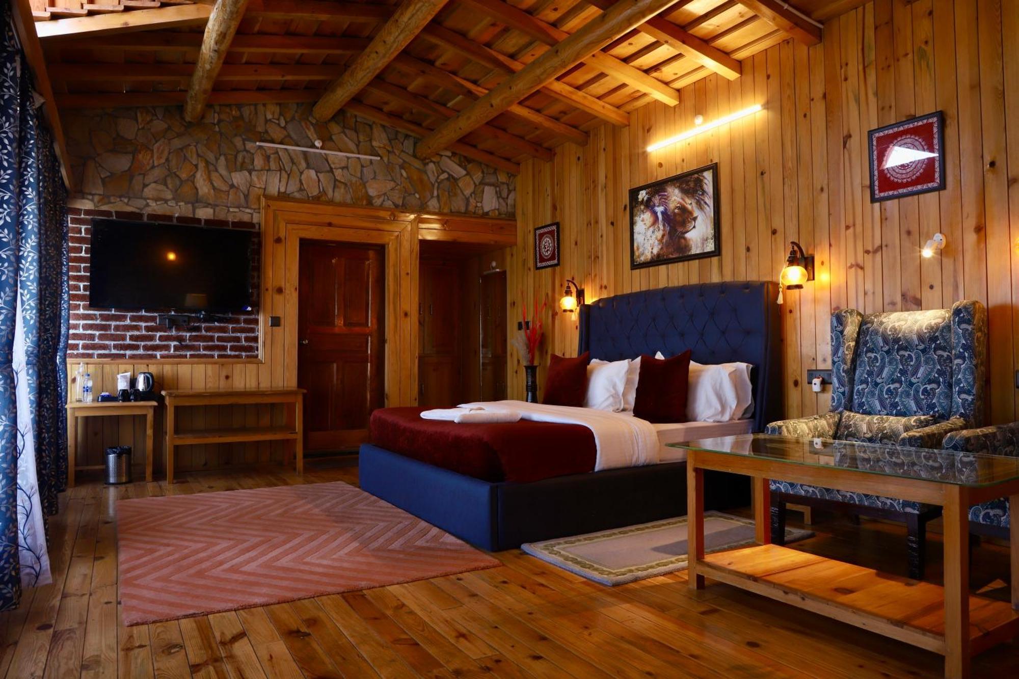 Kasar Himalaya Holiday Resort, Binsar Rd Almora Exterior foto