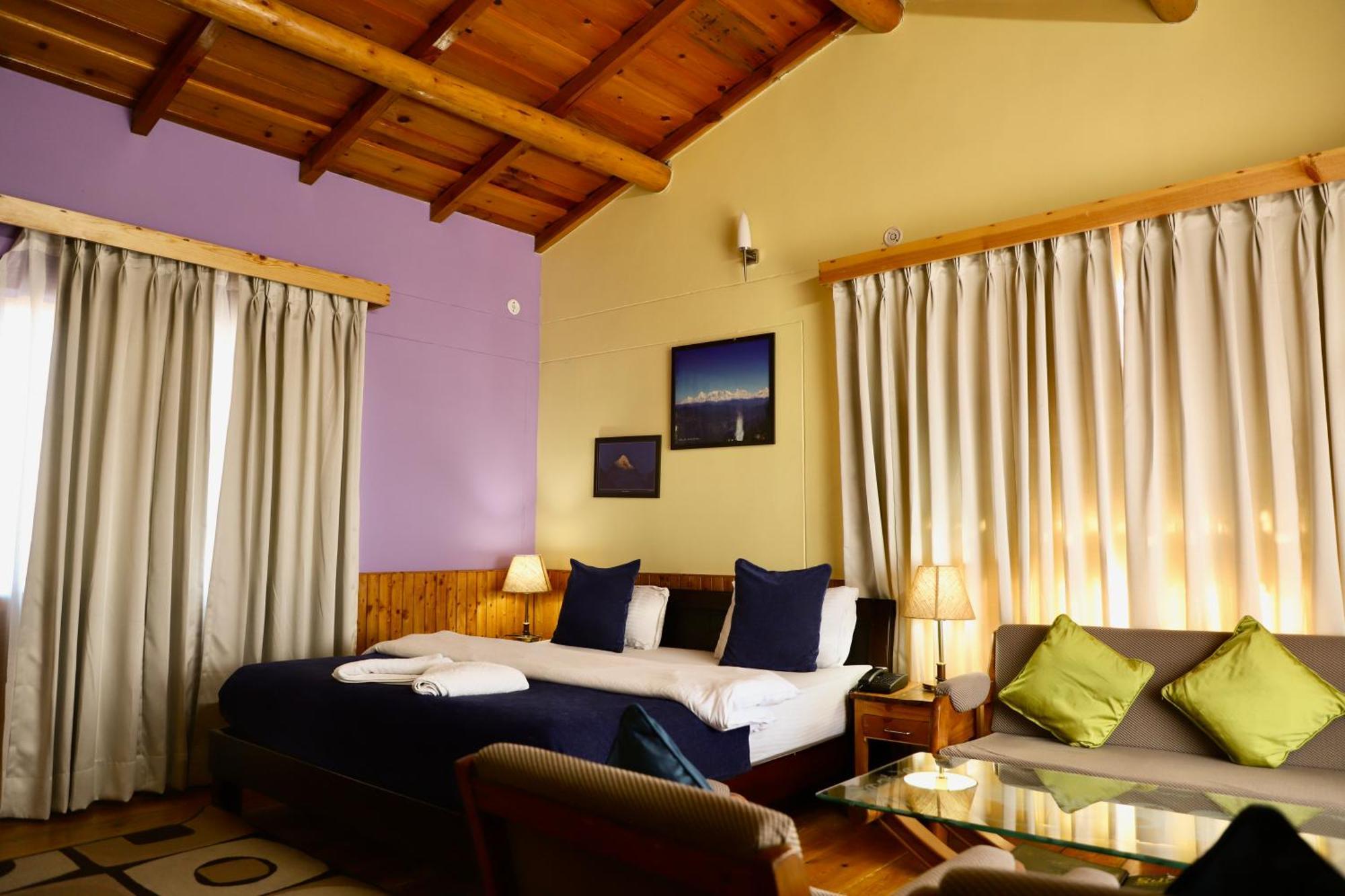 Kasar Himalaya Holiday Resort, Binsar Rd Almora Exterior foto